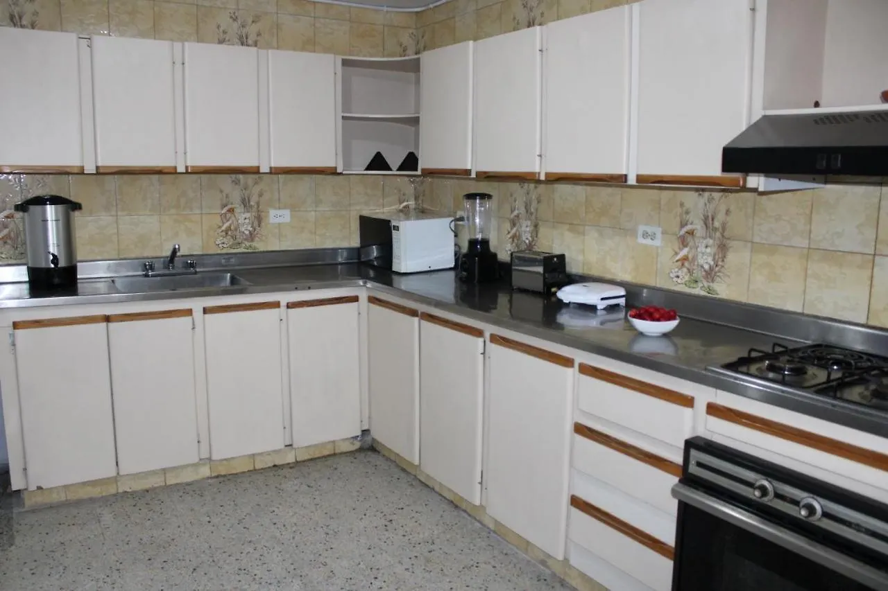 Absolute Medellin Hotel & Hostel Гостевой дом