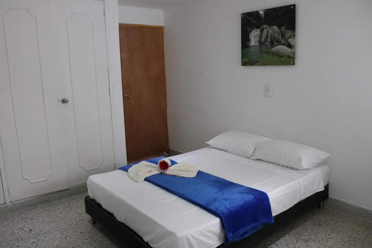 Absolute Medellin Hotel & Hostel 0*,